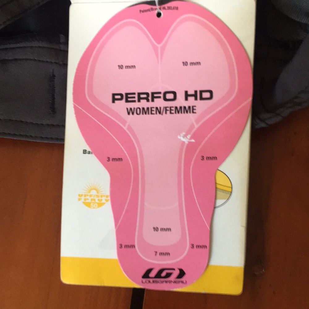 Louis Garneau woman’s P/S biking shorts - Picture 4 of 4